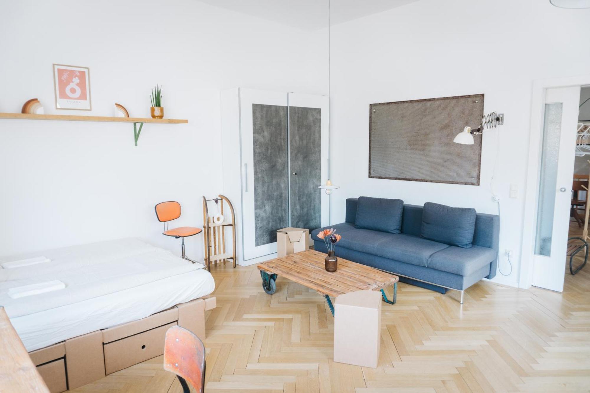 스트라우빙 Raum Life - Vintage Loft - Heimkino Netflix - 2X Privat Parkplaetze 아파트 외부 사진